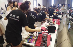 化妆学校排行榜_化妆学校前十名_学校